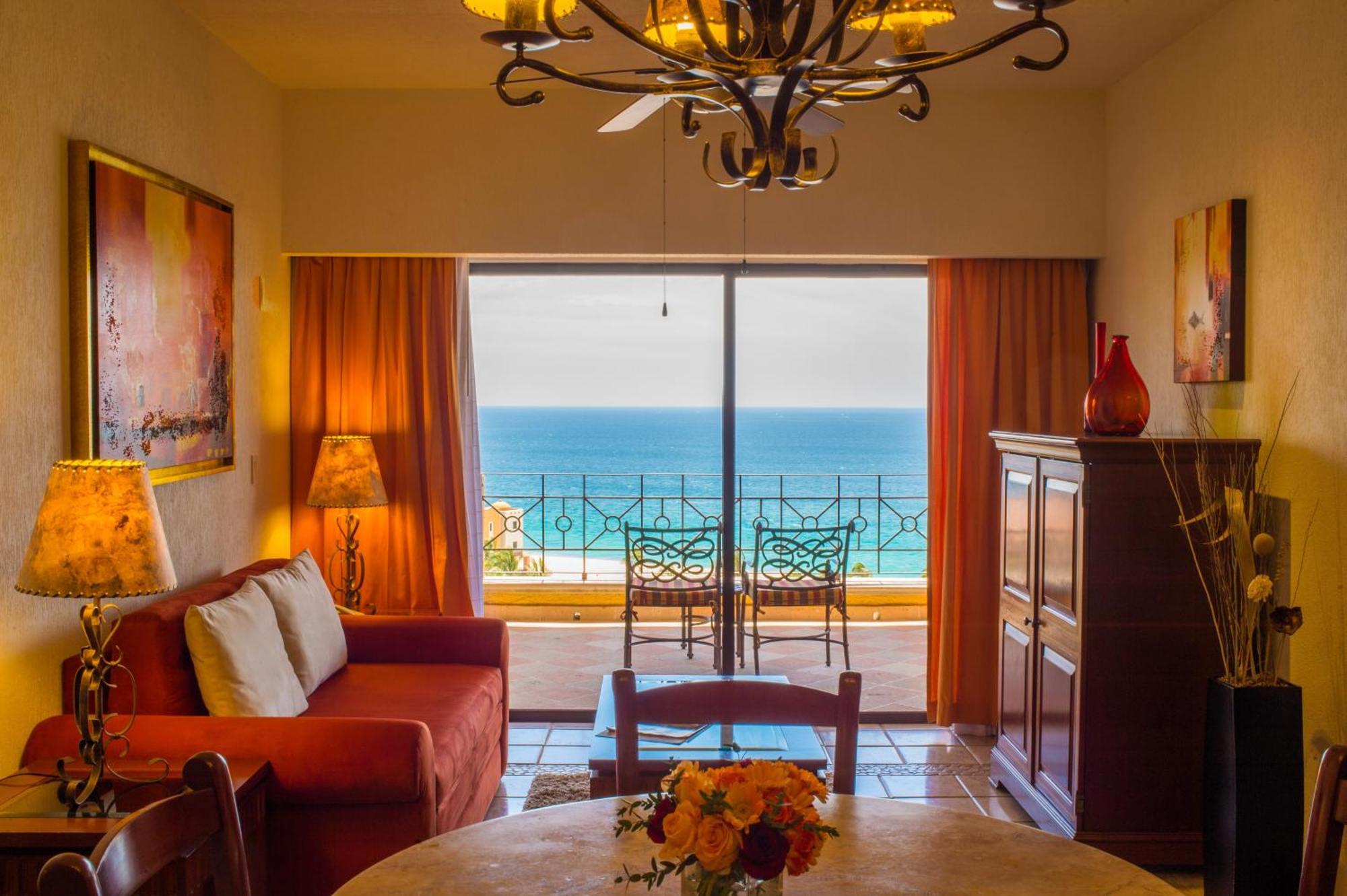 Luxury Suite,845686508:JPEG